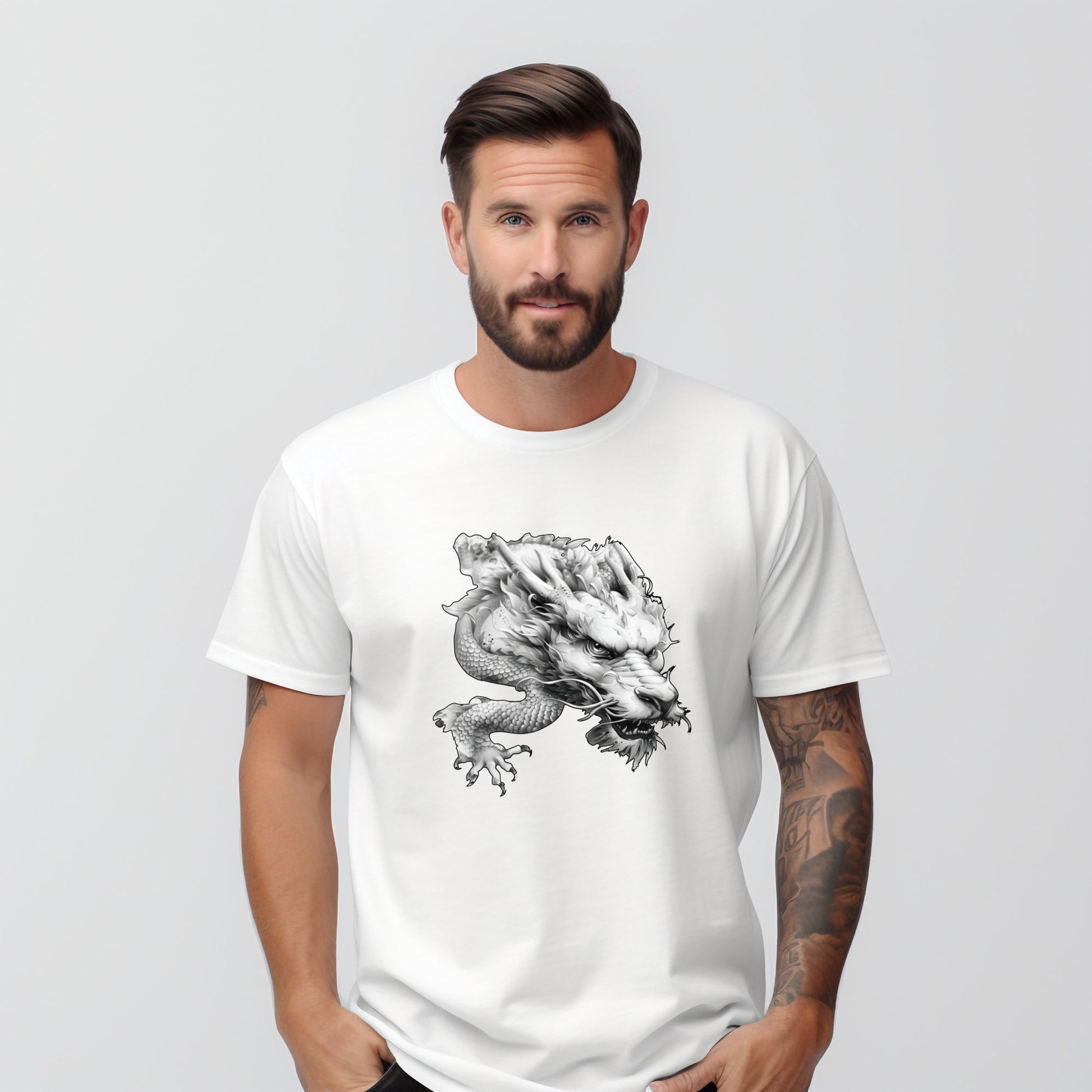 Vyriški marškinėliai “Dragon”, pristatyti Designedbyme.lt, su galingu ir paslaptingu drakono motyvu, idealiai tinka išreikšti ryžtą ir stiprybę jūsų aprangoje. Puiki gimtadienio dovana vyrams ir originalus būdas pridėti unikalumo savo stiliui, Vyriški marškinėliai,Visi produktai,☀️ Vasaros kolekcija ☀️